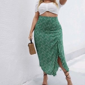 Floral Ruffled split skirt